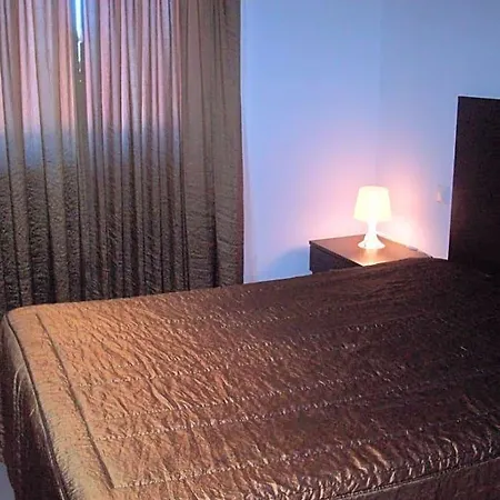 Residencia S. Francisco מלון